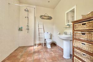 Photo 14- click for photo gallery